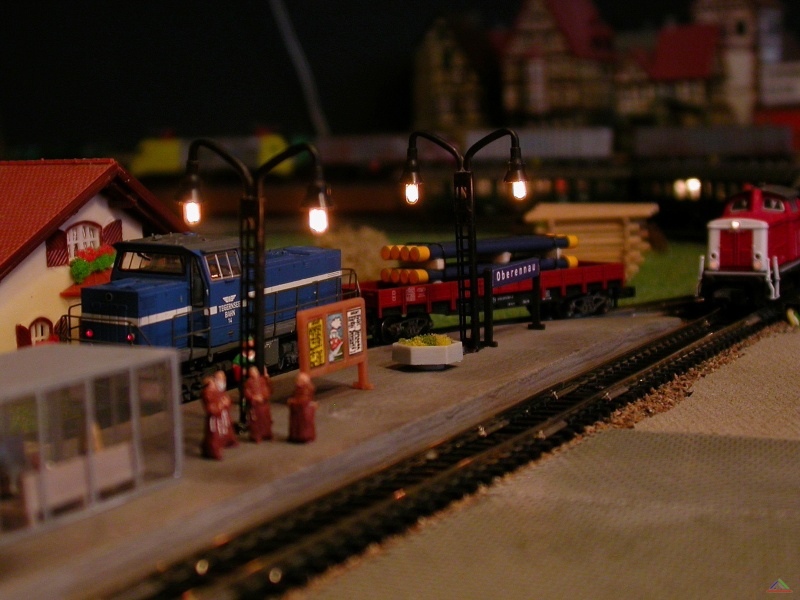 065 Ausgebaut zum Bahnhof.JPG - 2006 - der Haltepunkt Oberennau nun ausgebaut zum Bahnhof